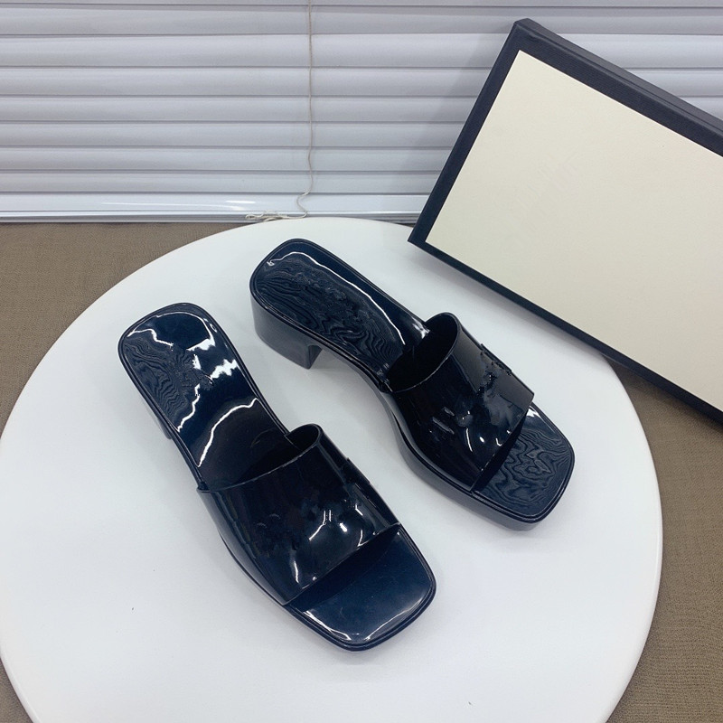 2021 Paris Women sandals Slippers Summer Girls Beach sandals Slides Flip Flops Loafers Sexy Embroidered Slippers with box large size35-41, Black
2021 Paris Women sandals Slippers Summer Girls Beach sandals Slides Flip Flops Loafers Sexy Embroidered Slippers with box large size35-41, Black