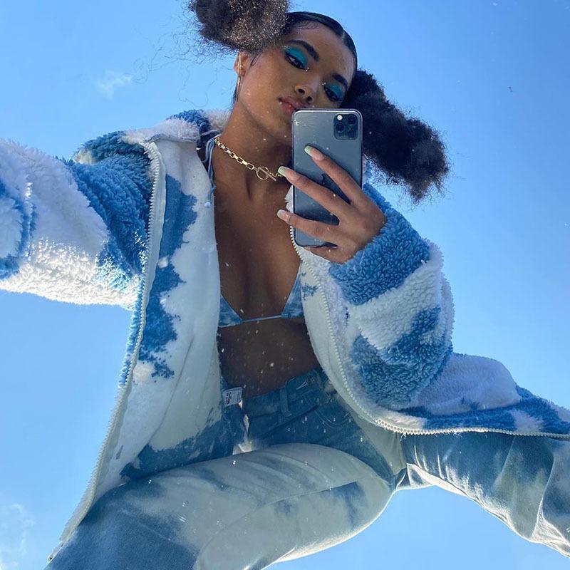 2021 Winter Women's Tie Dye Cashmere Coat Casual Lapel Fur Lamb Plush Clouds Color Pocket Jacket Teddy Loose Overcoat Outwear, Black;white
2021 Winter Women's Tie Dye Cashmere Coat Casual Lapel Fur Lamb Plush Clouds Color Pocket Jacket Teddy Loose Overcoat Outwear, Black;white