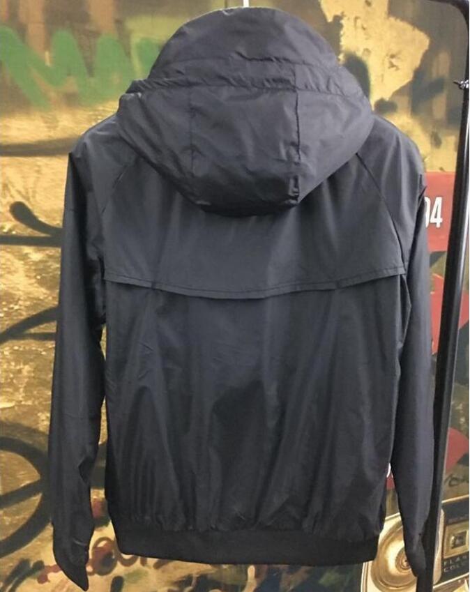 a5 Free shipping Men Spring Autumn Windrunner jacket Thin Jacket Coat,Men sports windbreaker jacket explosion Black models couple clothes, Black;brown
a5 Free shipping Men Spring Autumn Windrunner jacket Thin Jacket Coat,Men sports windbreaker jacket explosion Black models couple clothes, Black;brown