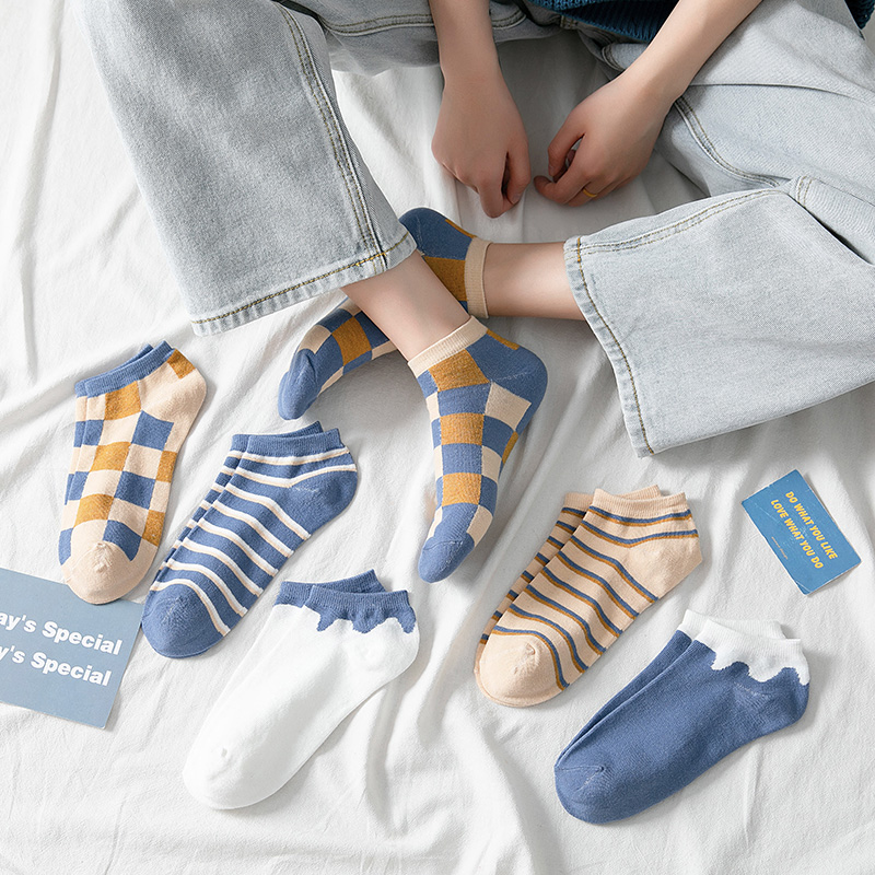 Women's socks short Japanese fresh striped plaid cotton multicolor economical and affordable 2021 new breathable fashion, Black;white
Women's socks short Japanese fresh striped plaid cotton multicolor economical and affordable 2021 new breathable fashion, Black;white