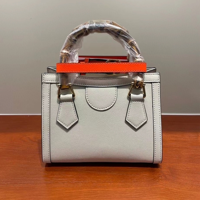 Discount Zuer's same texture leather bamboo bag sling Shoulder Messenger portable Tote women's Bag Fashion Purse, White small 20cm bamboo bag
Discount Zuer's same texture leather bamboo bag sling Shoulder Messenger portable Tote women's Bag Fashion Purse, White small 20cm bamboo bag