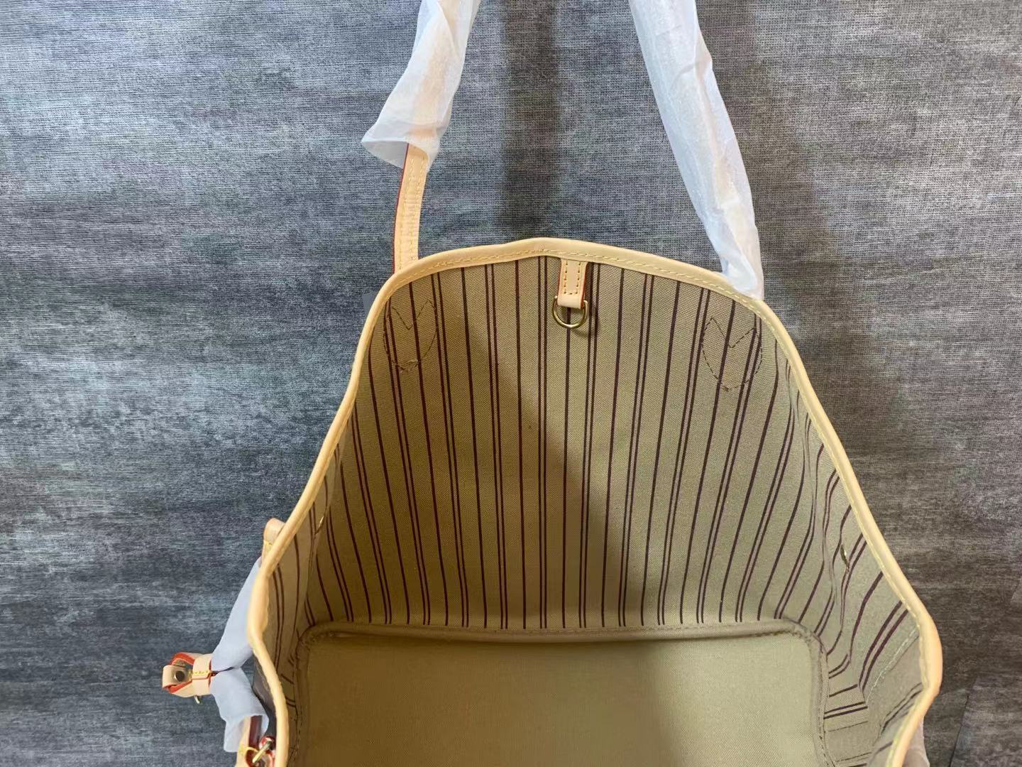 Luxury designer bag handbags Famous Classic women best bags Ladies Handbag Large Capacity Shoulder Tote Day Clutch Wallet Ms., Old flower with pink
Luxury designer bag handbags Famous Classic women best bags Ladies Handbag Large Capacity Shoulder Tote Day Clutch Wallet Ms., Old flower with pink