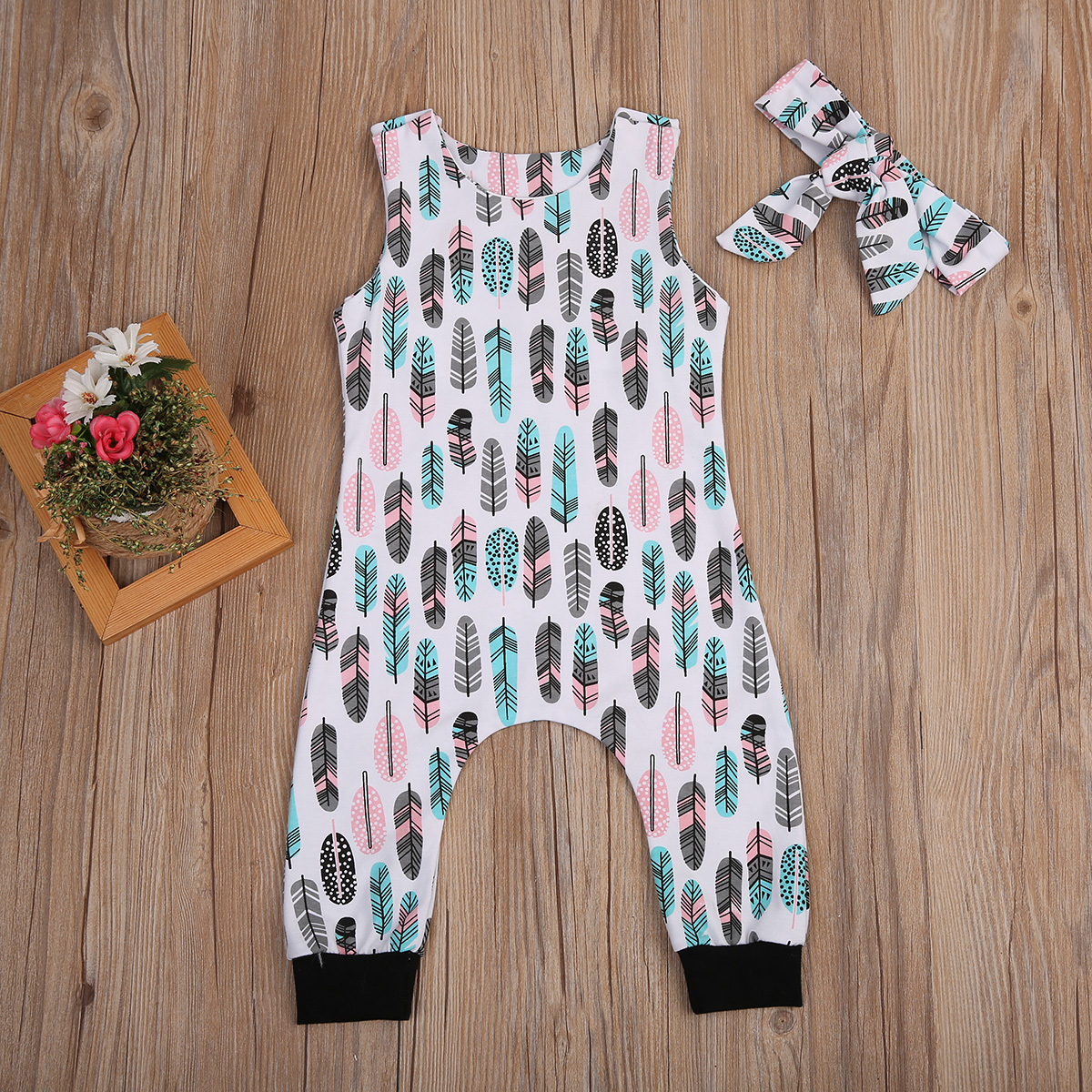 0-24Months Summer Girls Feather Romper Baby Boys Sleeveless Jumpsuit+ Headband Newborn 2pcs Outfits Set Infant Clothes Cute, White
0-24Months Summer Girls Feather Romper Baby Boys Sleeveless Jumpsuit+ Headband Newborn 2pcs Outfits Set Infant Clothes Cute, White