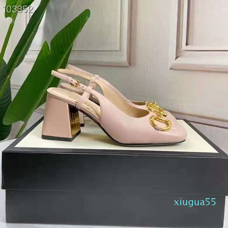Back empty Baotou sandals 2021 female French horse bit buckle high heels black square toe chunky heel Mary Jane shoes
Back empty Baotou sandals 2021 female French horse bit buckle high heels black square toe chunky heel Mary Jane shoes