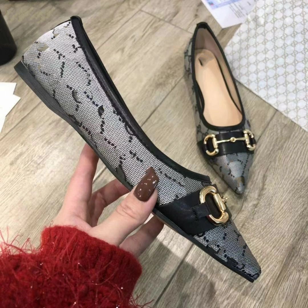 2021 new floral pointed horsebit embroidery flatsingletemperament work shoes scoop35-40 kjjj002
2021 new floral pointed horsebit embroidery flatsingletemperament work shoes scoop35-40 kjjj002