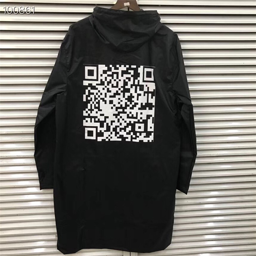 2021 New Homem Mulher Impermevel Bluso Qr Cdigo Capa De Chuva Solta Dhl Anti-guerra Vetements Jaquetas 6gm3
2021 New Homem Mulher Impermevel Bluso Qr Cdigo Capa De Chuva Solta Dhl Anti-guerra Vetements Jaquetas 6gm3