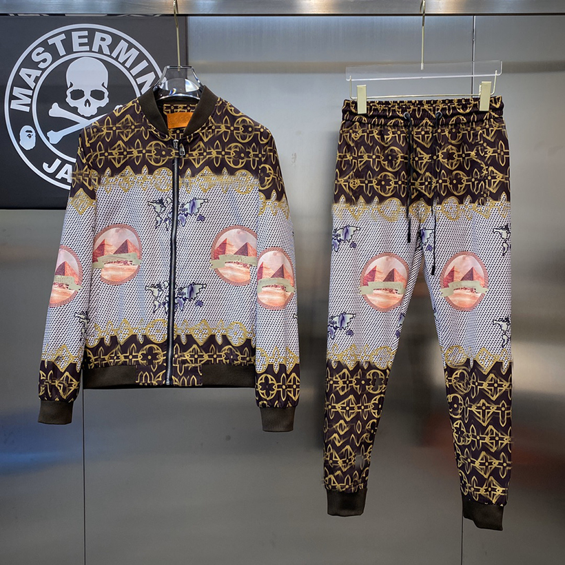 men designers tracksuits French autumn fashion Velvet letter tracksuit mens designer high-quality 3D windbreaker breathable zipper
men designers tracksuits French autumn fashion Velvet letter tracksuit mens designer high-quality 3D windbreaker breathable zipper