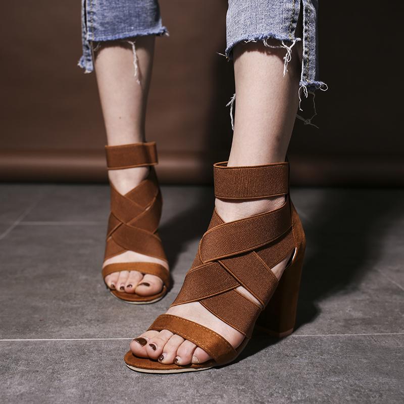 Sandals Roman Style Casual Hollow High-Top Solid Color Temperament High-Heeled Ladies Summer Fashion Large Size 34-43., Brown
Sandals Roman Style Casual Hollow High-Top Solid Color Temperament High-Heeled Ladies Summer Fashion Large Size 34-43., Brown