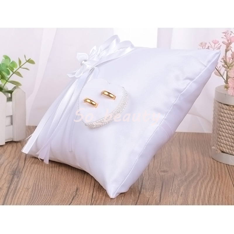 White Flower Bud Wedding Ring Pillow with Heart Setting Satin Cushion Party Suppliers High Quality