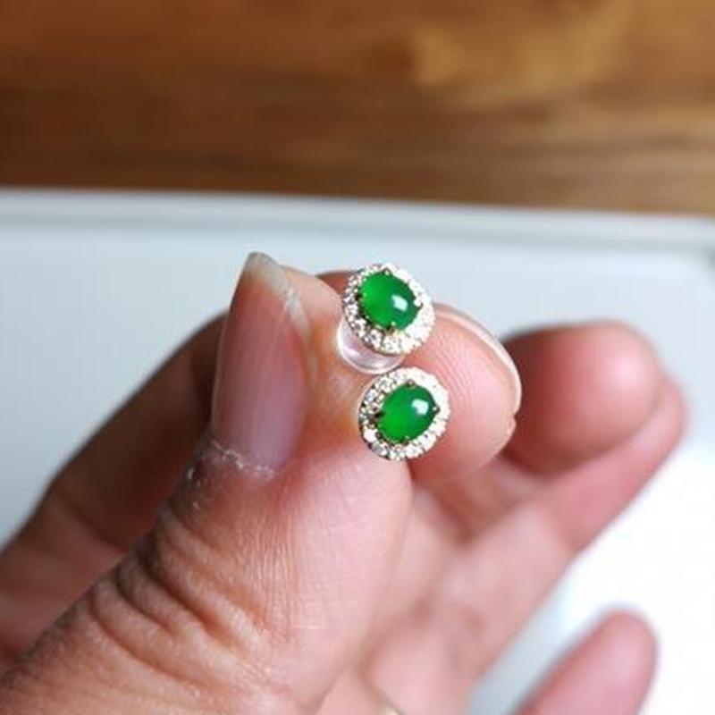 Dangle & Chandelier Silver Diamond Natural Green Chalcedony Oval Mini Stud Earrings Exquisite Charm Chinese Style Retro Ladies Jewelry
Dangle & Chandelier Silver Diamond Natural Green Chalcedony Oval Mini Stud Earrings Exquisite Charm Chinese Style Retro Ladies Jewelry