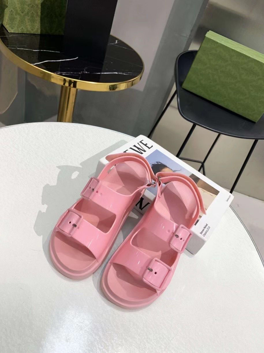Classic flat sandal film luxury designer women's shoes party buckle casual sexy sports style factory wholesale size 35-40, Beige
Classic flat sandal film luxury designer women's shoes party buckle casual sexy sports style factory wholesale size 35-40, Beige