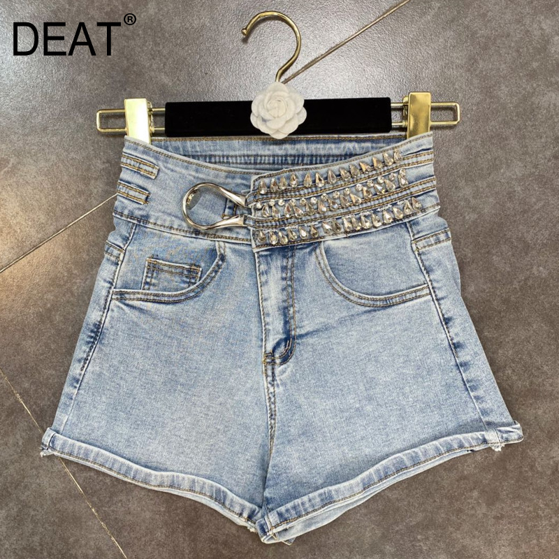 Summer Design High Waist Diamonds Metal Buttons Light Blue Denim Shorts Women Short Jeans HR479 210525, Denim blue
Summer Design High Waist Diamonds Metal Buttons Light Blue Denim Shorts Women Short Jeans HR479 210525, Denim blue