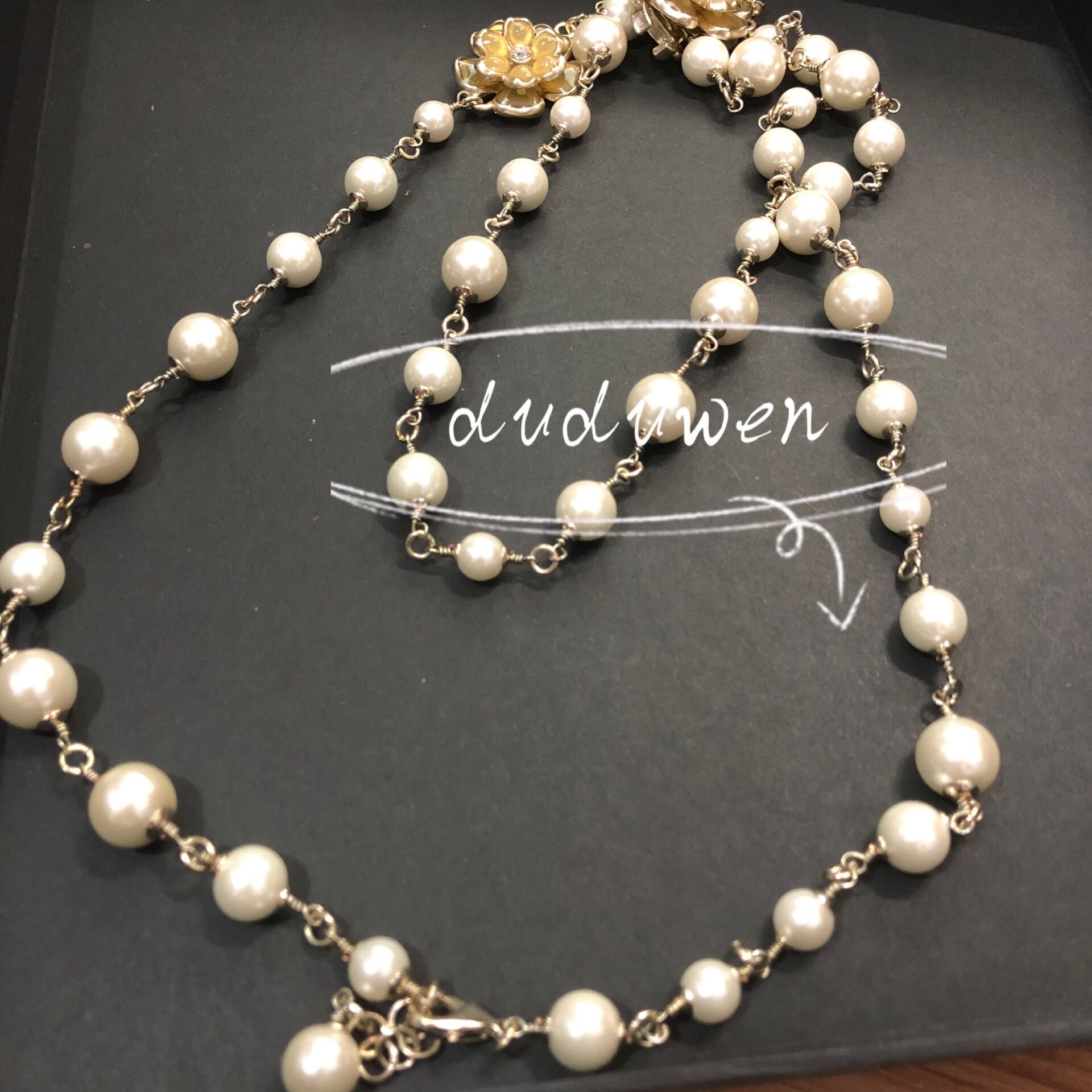 party gift 110cm(43.5 inch) Length Fashion Beaded camellia Necklaces C pearls layers sweater wearing chain stamps good quality
party gift 110cm(43.5 inch) Length Fashion Beaded camellia Necklaces C pearls layers sweater wearing chain stamps good quality