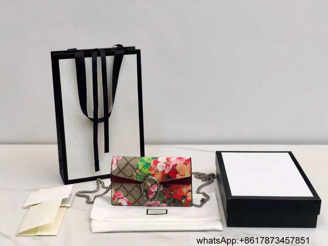 476432,Classic Mini women luxurys designers bags 2021 Hot sold fashion genuine leather women shoulder bag sacs à main designer,Free shipping, Gift box + gift bag
476432,Classic Mini women luxurys designers bags 2021 Hot sold fashion genuine leather women shoulder bag sacs à main designer,Free shipping, Gift box + gift bag