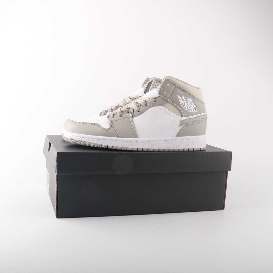 New Jumpman 1 1s Mid Linen Basketball Shoes Man Woman Burlap Cream White Brown Sport Sneakers, Customize
New Jumpman 1 1s Mid Linen Basketball Shoes Man Woman Burlap Cream White Brown Sport Sneakers, Customize