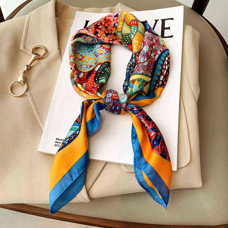 70x70cm Square Neck Silk Scarf 2022 Top Women Fashion Scarves for Ladies New Print Foulard Shawls Wraps Office Small Hair Hijab Y220228