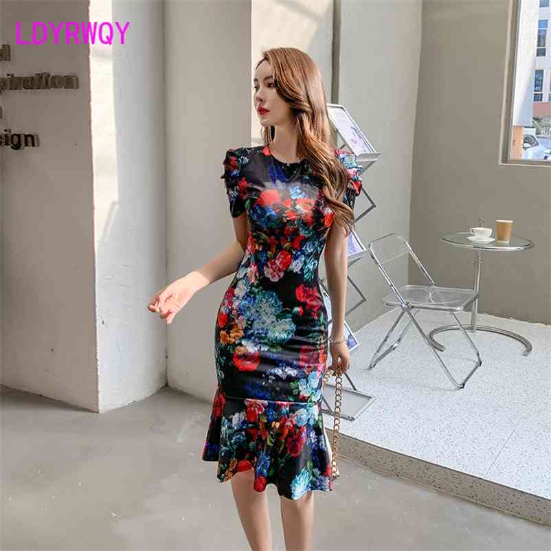 LDYRWQY summer short-sleeved printed fishtail bag hip dress female slim Zippers Office Lady Knee-Length 210603, White
LDYRWQY summer short-sleeved printed fishtail bag hip dress female slim Zippers Office Lady Knee-Length 210603, White