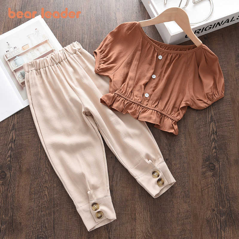 Bear Leader Girls Fashion French Style Clothing Sets Summer Kids Baby Ruffles Blouses And Pants Outfits Casual Suits 2-7Y 210708, Ah5276red
Bear Leader Girls Fashion French Style Clothing Sets Summer Kids Baby Ruffles Blouses And Pants Outfits Casual Suits 2-7Y 210708, Ah5276red