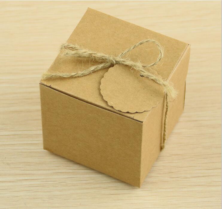 Gift Wrap European-Style Wedding Sugar Bag Retro Kraft Paper DIY Candy Box Carton Packaging Snack Favor Party Supplies
Gift Wrap European-Style Wedding Sugar Bag Retro Kraft Paper DIY Candy Box Carton Packaging Snack Favor Party Supplies