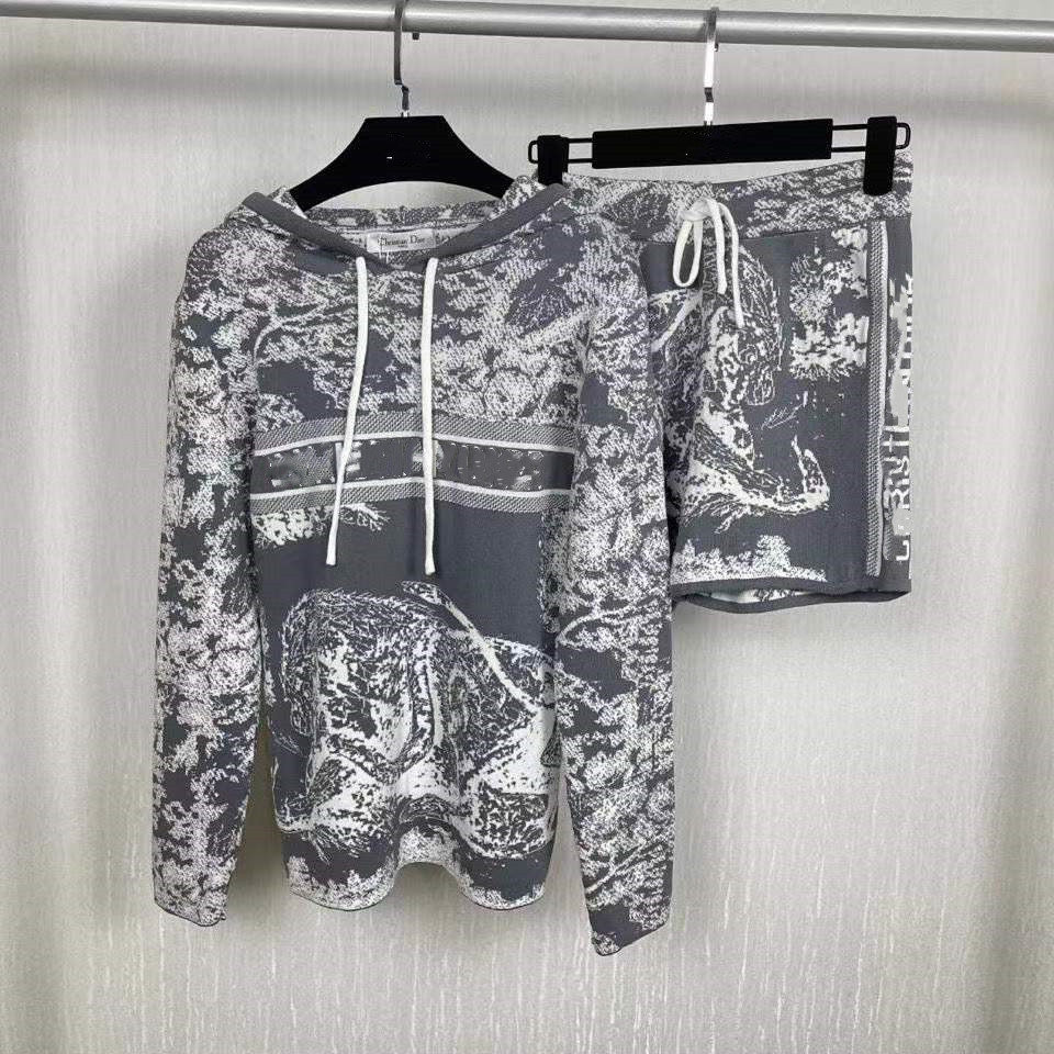 Designer womens Summer knit Sweatshirts Two Piece shorts Pant Knitted sets embroidery Women hooded long sleeves tracksuits Jungle animal print women hoodies suit, Consultative service
Designer womens Summer knit Sweatshirts Two Piece shorts Pant Knitted sets embroidery Women hooded long sleeves tracksuits Jungle animal print women hoodies suit, Consultative service