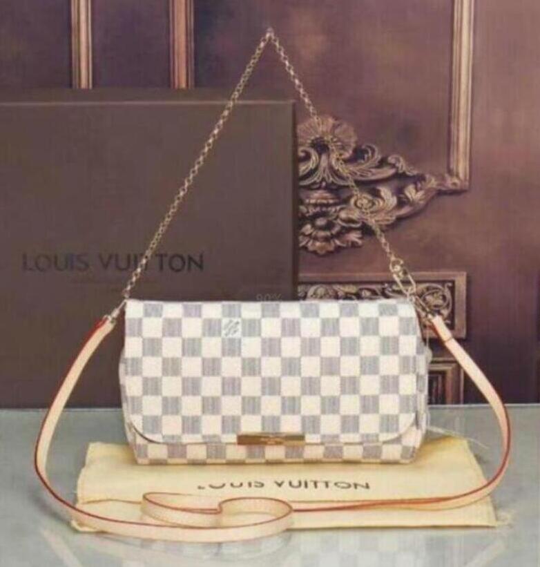 Hot sale LOUIS VITTON LV Crossbody Bag designer Handbags Purses Women Wallets Women Handbag Chain Shoulder Bag Card Holder
Hot sale LOUIS VITTON LV Crossbody Bag designer Handbags Purses Women Wallets Women Handbag Chain Shoulder Bag Card Holder