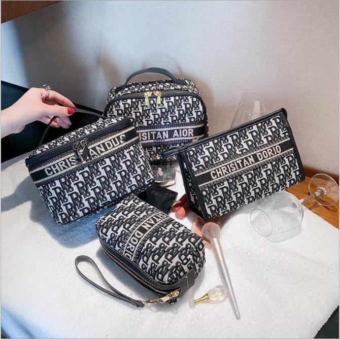 Designer cosmetic bag large capacity portable travel fashion storage bags canvas embroidery wash wallet, Customize
Designer cosmetic bag large capacity portable travel fashion storage bags canvas embroidery wash wallet, Customize