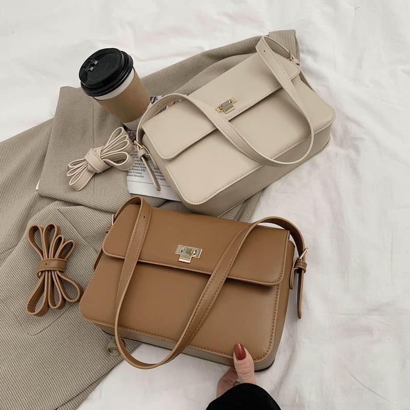 Net red retro small bag 2021 autumn and winter texture trend one-shoulder underarm bag fashion chic Korean style messenger
Net red retro small bag 2021 autumn and winter texture trend one-shoulder underarm bag fashion chic Korean style messenger