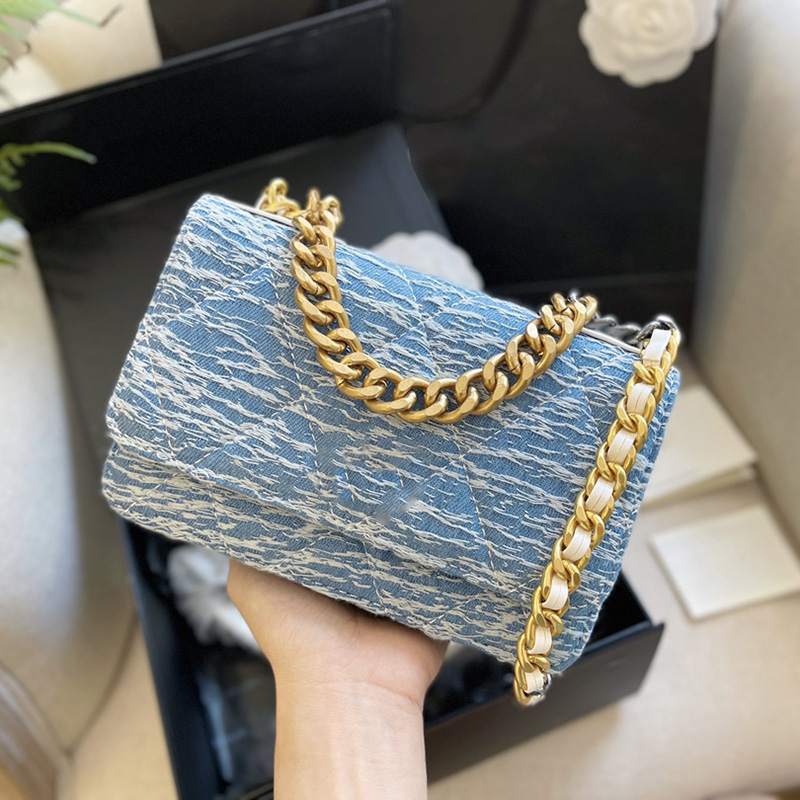 2021 Classic Flap Denim Bags Stripe Wallet With Chain Valentine Card Holder 19 Quilted Luxury Designer Famous Brand Purse Crossbody Shoulder
2021 Classic Flap Denim Bags Stripe Wallet With Chain Valentine Card Holder 19 Quilted Luxury Designer Famous Brand Purse Crossbody Shoulder