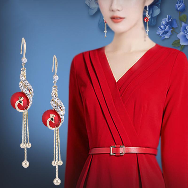 Dangle & Chandelier S925 2021 Trend Pearl Earring Fashion Tassel Women Elegant All-Match Long Eardrop Simple Unusual Earrings Wedding Jewelr
Dangle & Chandelier S925 2021 Trend Pearl Earring Fashion Tassel Women Elegant All-Match Long Eardrop Simple Unusual Earrings Wedding Jewelr