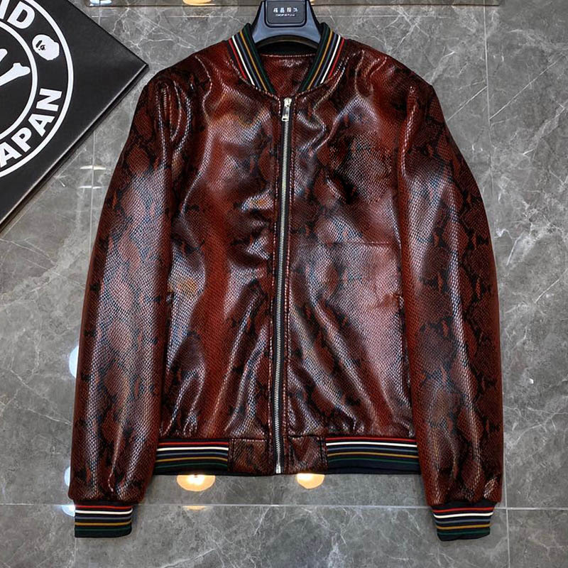 embroidery tiger Faux Leather designer jacket men Zipper Slim Fit Short crystal Butterfly Sport Motorcycle coat Biker Letters fashion luxury Fitness clothing M-3XL
embroidery tiger Faux Leather designer jacket men Zipper Slim Fit Short crystal Butterfly Sport Motorcycle coat Biker Letters fashion luxury Fitness clothing M-3XL