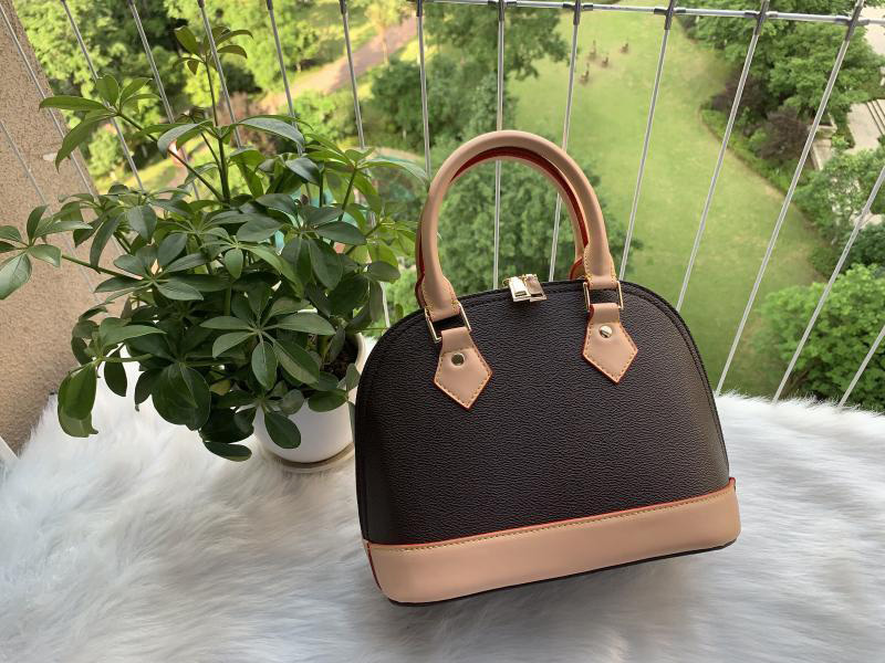 Shell bags designers old flower Brown Bag fashion shoulder bag clutch handbag luxury package 2021 new messenger bag
Shell bags designers old flower Brown Bag fashion shoulder bag clutch handbag luxury package 2021 new messenger bag