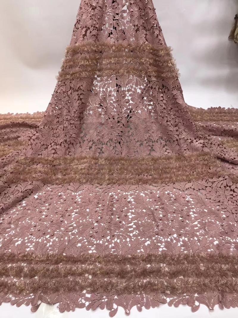 5 Yards Dubai Nigerian Tulle Lace Fabric Embroidered 2021 High Quality African Cotton Lace Fabric For Dress Material
5 Yards Dubai Nigerian Tulle Lace Fabric Embroidered 2021 High Quality African Cotton Lace Fabric For Dress Material