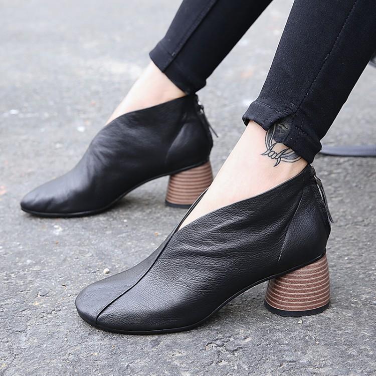 Boots Women Round Toe Fashion Real Leather V-Cut Zippers Heel Ankle Shoes Black Khaki Zipper Back Lady Boot N45
Boots Women Round Toe Fashion Real Leather V-Cut Zippers Heel Ankle Shoes Black Khaki Zipper Back Lady Boot N45