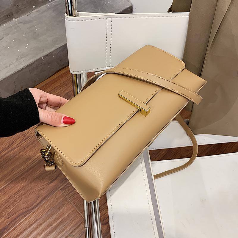 Niche Design Hot Style Handbags 2021 New Fashio Hot Style Crossbody Advanced Two-shoulder Underarm Bag Dual-use Bag Width: 28cm, Black
Niche Design Hot Style Handbags 2021 New Fashio Hot Style Crossbody Advanced Two-shoulder Underarm Bag Dual-use Bag Width: 28cm, Black