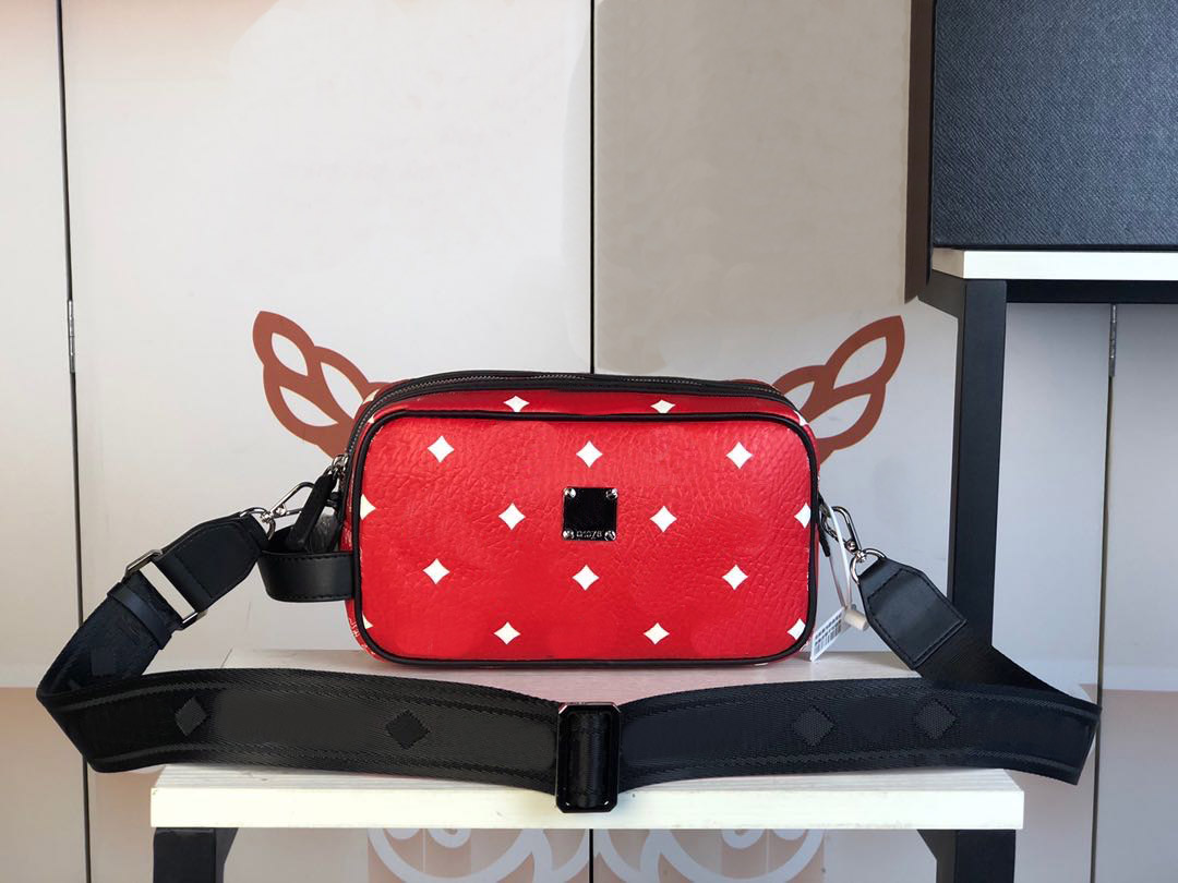 Classic printed camera bag, multi-functional men's messenger bag, women's large-capacity messenger bag, top quality designer shoulder bag
Classic printed camera bag, multi-functional men's messenger bag, women's large-capacity messenger bag, top quality designer shoulder bag