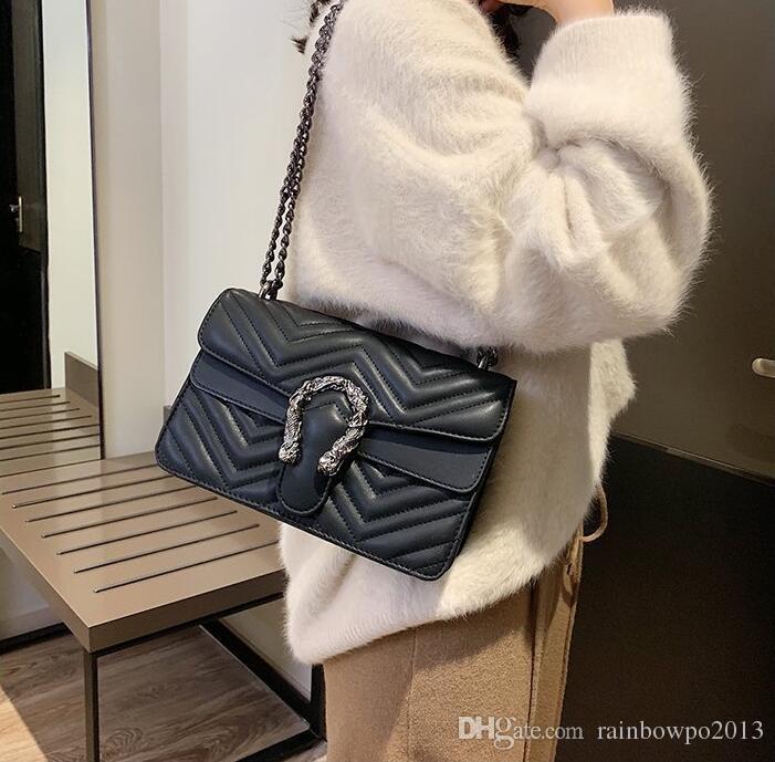Factory wholesale women bag elegant atmosphere wave pattern Chain bags fashion Lingges leather Handbag classic Lingge chains Dionysia
Factory wholesale women bag elegant atmosphere wave pattern Chain bags fashion Lingges leather Handbag classic Lingge chains Dionysia