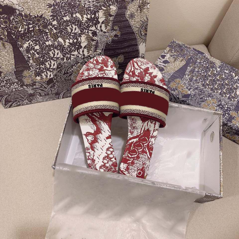 Classics Sandals Fashion Slippers Slides Floral Brocade Gear Bottoms Flip Flops Women Shoes Striped Beach Causal Slipper with Box rwsegshghf, Black
Classics Sandals Fashion Slippers Slides Floral Brocade Gear Bottoms Flip Flops Women Shoes Striped Beach Causal Slipper with Box rwsegshghf, Black