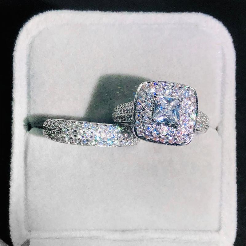 Wedding Rings Gorgeous Ring Set For Women Iced Out Two Tone Dazzling Female Engagement Fashion Jewelry Wholesale R709
Wedding Rings Gorgeous Ring Set For Women Iced Out Two Tone Dazzling Female Engagement Fashion Jewelry Wholesale R709