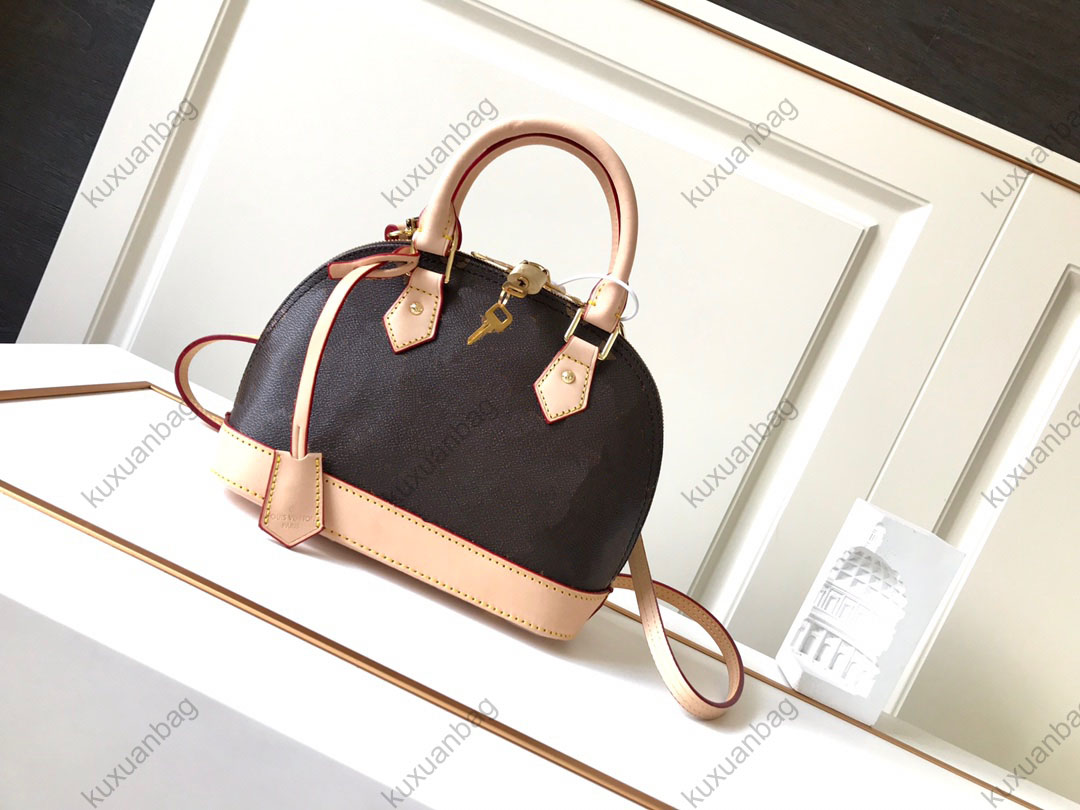 Women Luxurys Designers Bags 2021 The mini bag made of canvas can easily hold items such as keys, wallet, cell phone and lip balm with remov
Women Luxurys Designers Bags 2021 The mini bag made of canvas can easily hold items such as keys, wallet, cell phone and lip balm with remov