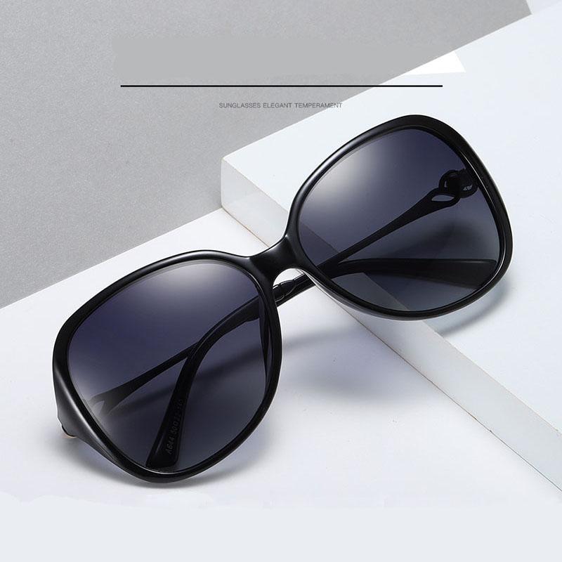Sunglasses 2021 Women's Polarized Women Diamond-studded Color-changing Sun Glasses Luxury Shades Vintage
Sunglasses 2021 Women's Polarized Women Diamond-studded Color-changing Sun Glasses Luxury Shades Vintage