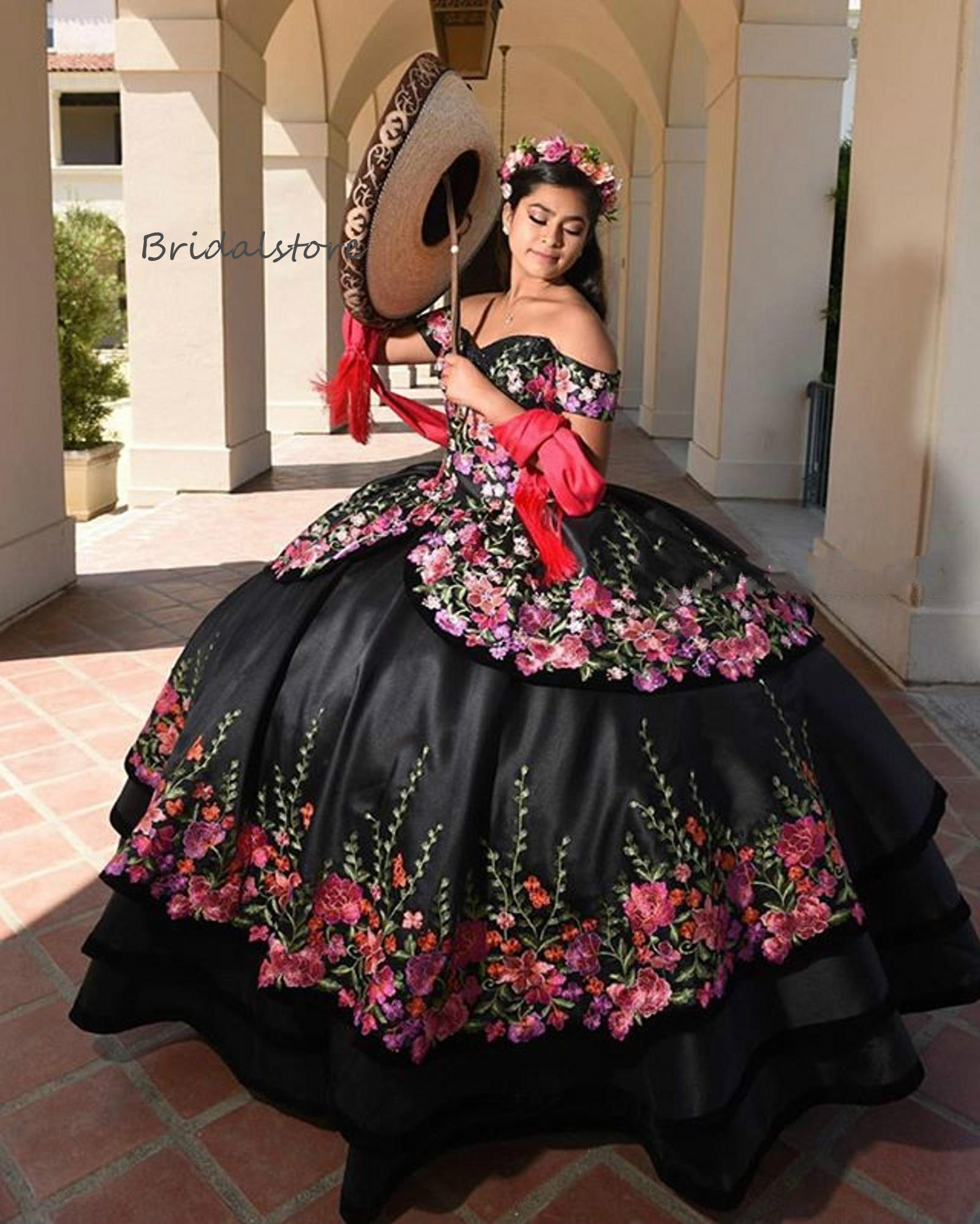 Vintage Charro White Black Quinceanera Dresses For Mexican Girls Off The Shoulder Birthday Masquerade Party Prom Dress Corset Sweet 16 Dress