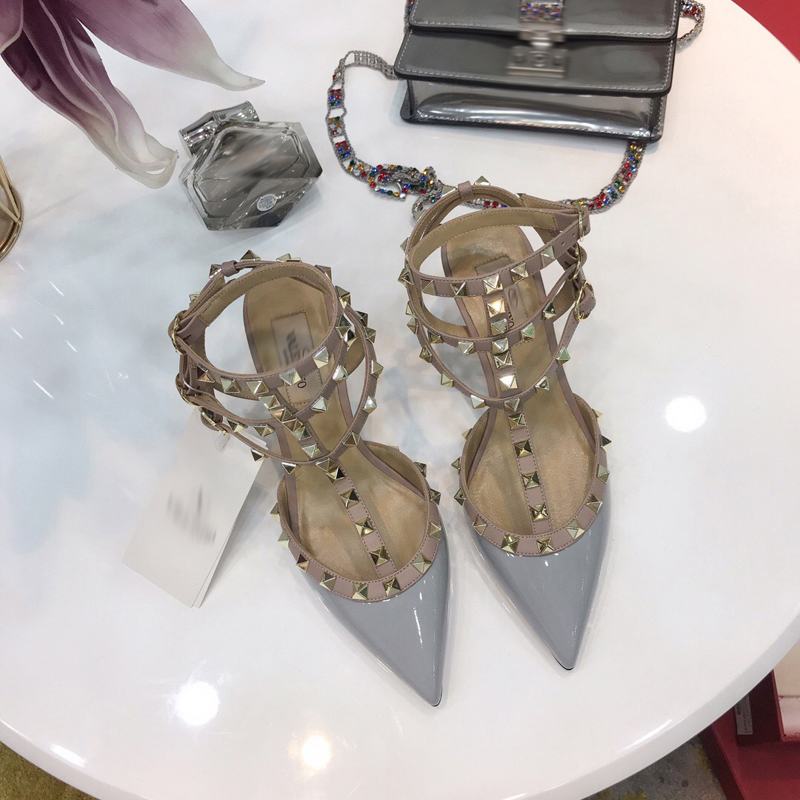 2021 Good Quality Fashion Women Luxurys Designers Shoes Designer Sandals Womens Luxury High Heels Sandal Dress Shoess With Box Size 35-41 -H441, Sky blue
2021 Good Quality Fashion Women Luxurys Designers Shoes Designer Sandals Womens Luxury High Heels Sandal Dress Shoess With Box Size 35-41 -H441, Sky blue