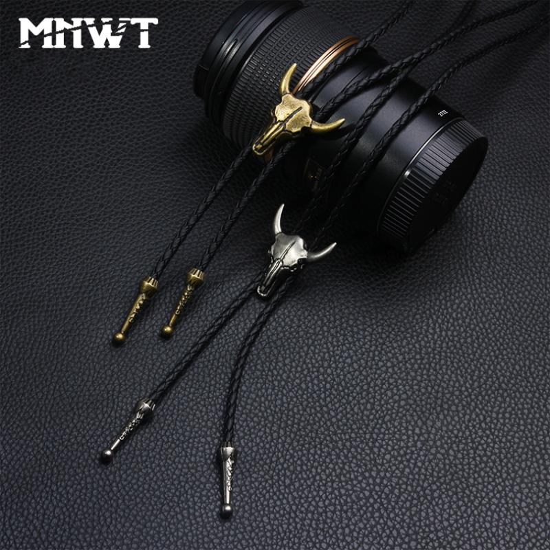 Pendant Necklaces MNWT Fashion Men Long Bolo Tie Adjustable Leather Necktie Mens Suits Gold Shirt Poirot Neck Necklace
Pendant Necklaces MNWT Fashion Men Long Bolo Tie Adjustable Leather Necktie Mens Suits Gold Shirt Poirot Neck Necklace
