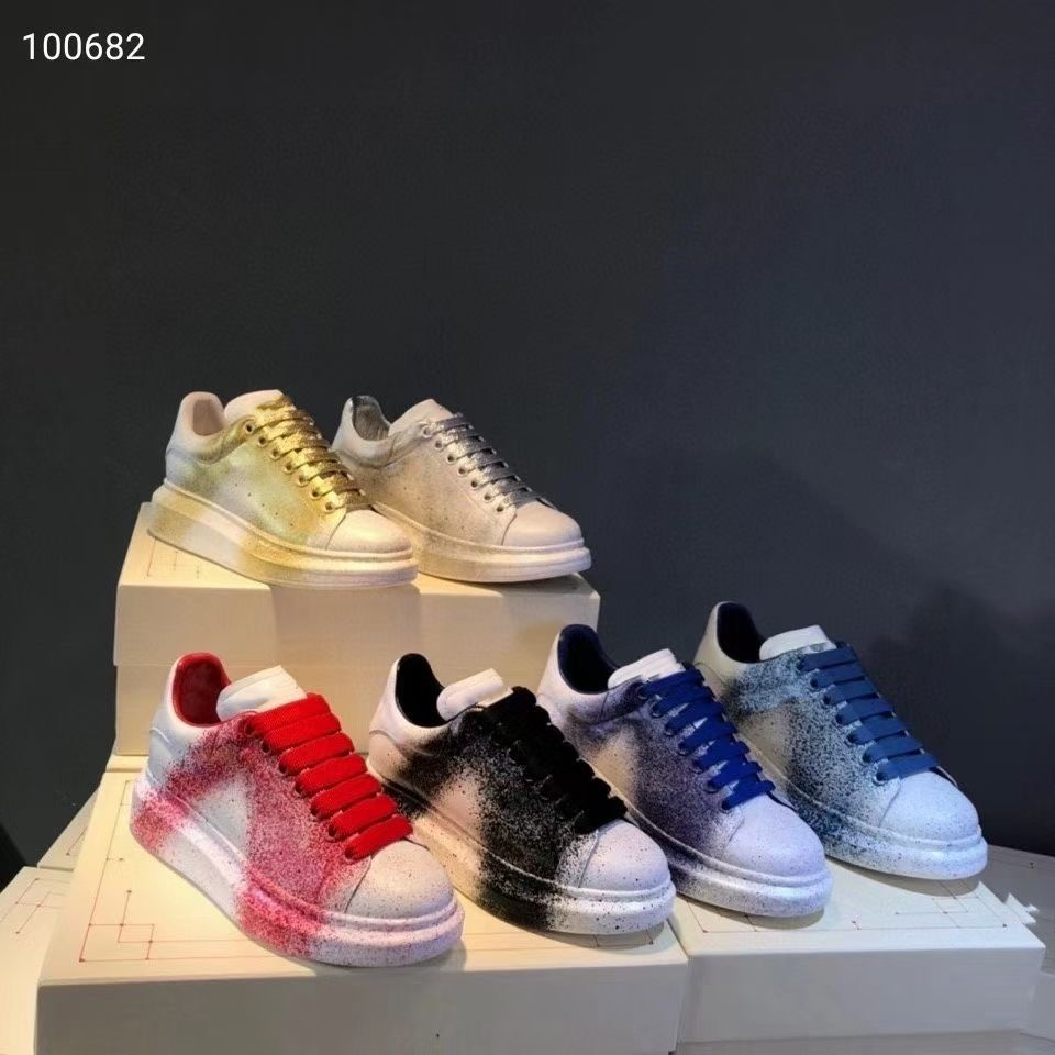 The latest change in 2021 leisure shoes spray paint irregular novel size 35-44 pair shoes, Red
The latest change in 2021 leisure shoes spray paint irregular novel size 35-44 pair shoes, Red