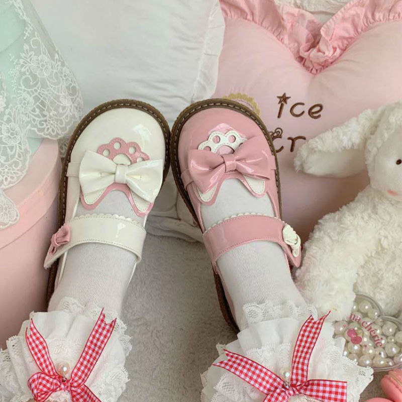 Sweet Patent Leather Loli Girls Kawaii Tea Beautiful Japanese Party Anime Lolita Women's Harajuku Shoes Mid-heel Three Inches Grlz
Sweet Patent Leather Loli Girls Kawaii Tea Beautiful Japanese Party Anime Lolita Women's Harajuku Shoes Mid-heel Three Inches Grlz