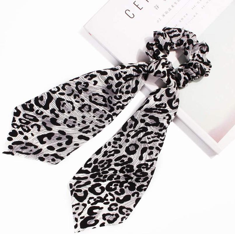 Bow Ties Bohemian Color Twill Leopard Tie, Black;gray
Bow Ties Bohemian Color Twill Leopard Tie, Black;gray