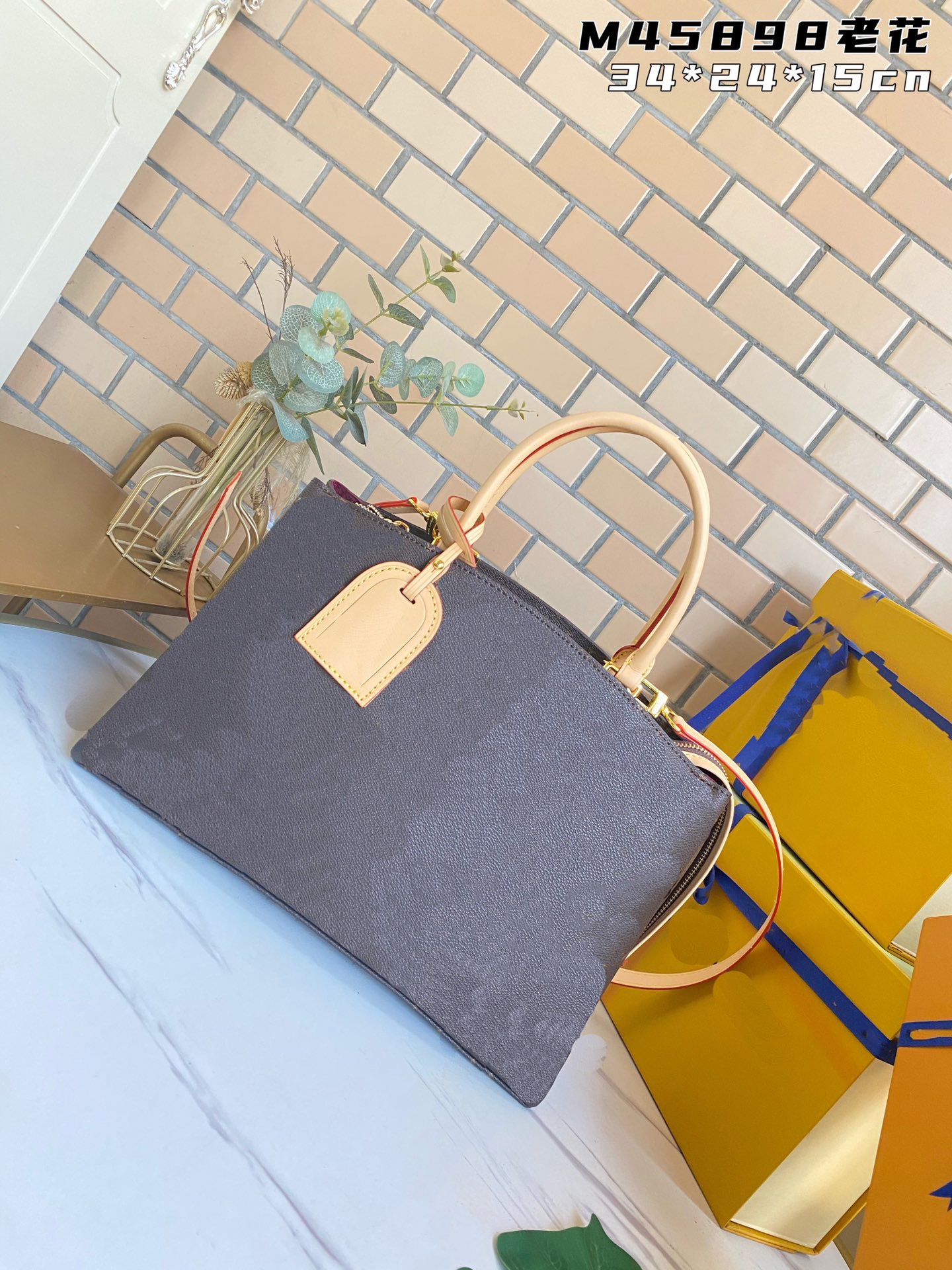 2022 Classic hot-selling leather designer Onthego GM Bag tote twist pattern portable bag shopping handbag one-shoulder pocket cosmetic m45898, Box
2022 Classic hot-selling leather designer Onthego GM Bag tote twist pattern portable bag shopping handbag one-shoulder pocket cosmetic m45898, Box