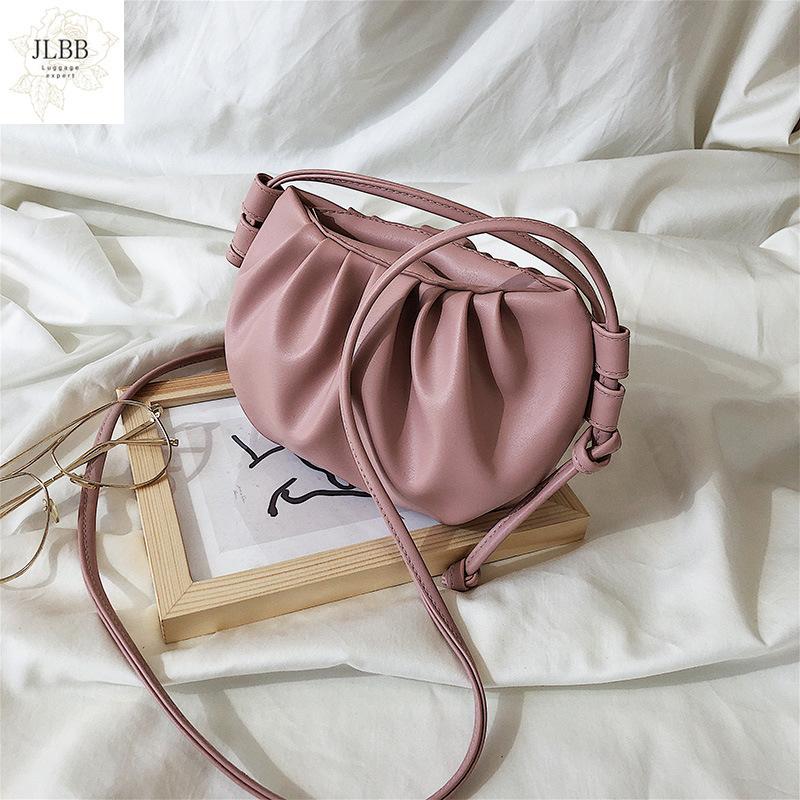 Candy Color PU Leather Shoulder Messenger Bags For Women 2021 Small Crossbody Bag Travel Chain Handbags and Purses high quality, Black
Candy Color PU Leather Shoulder Messenger Bags For Women 2021 Small Crossbody Bag Travel Chain Handbags and Purses high quality, Black