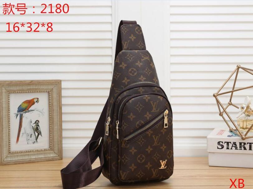 LOUIS VITTON LV leather Bag Women Wallet Brand Designer Shoulder Bags Handbags Man Mini Purse Clutch Holder, Red;black
LOUIS VITTON LV leather Bag Women Wallet Brand Designer Shoulder Bags Handbags Man Mini Purse Clutch Holder, Red;black