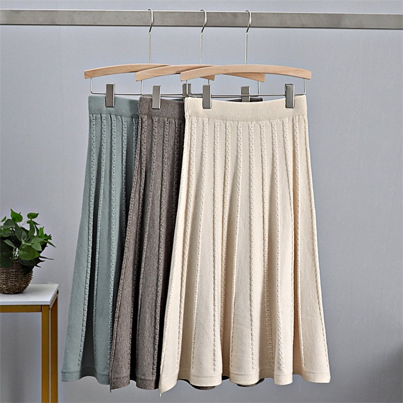 GIGOGOU Thick Warm Women Pleated Skirts Elastic High Waist Knitted Sweater Skirts Autumn Winter Long A Line Midi Black Skirt 210306